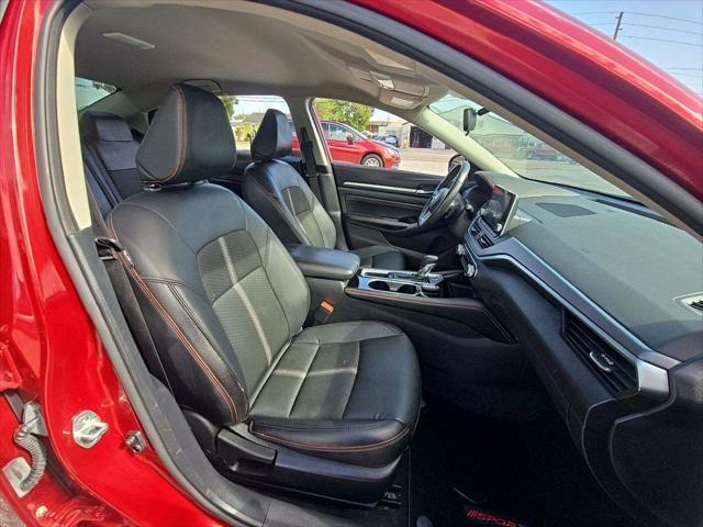 used 2023 Nissan Altima car, priced at $18,999