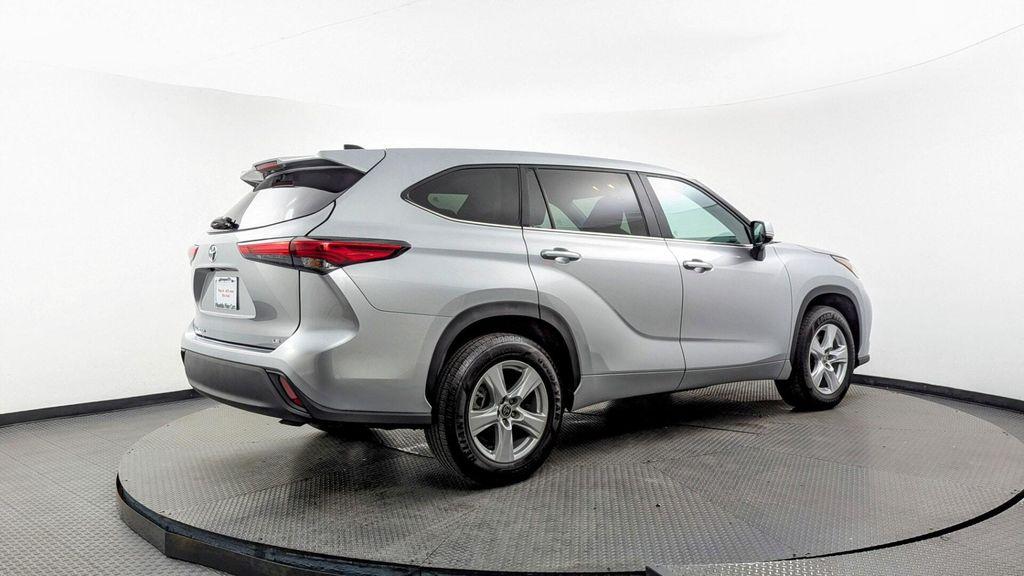 used 2023 Toyota Highlander car, priced at $24,799
