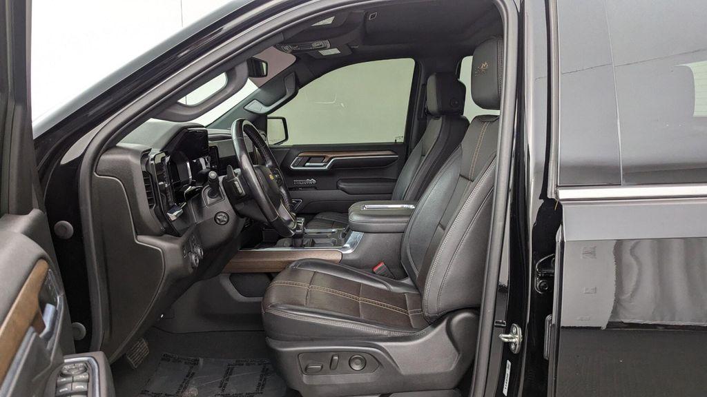 used 2022 Chevrolet Silverado 1500 car, priced at $33,599