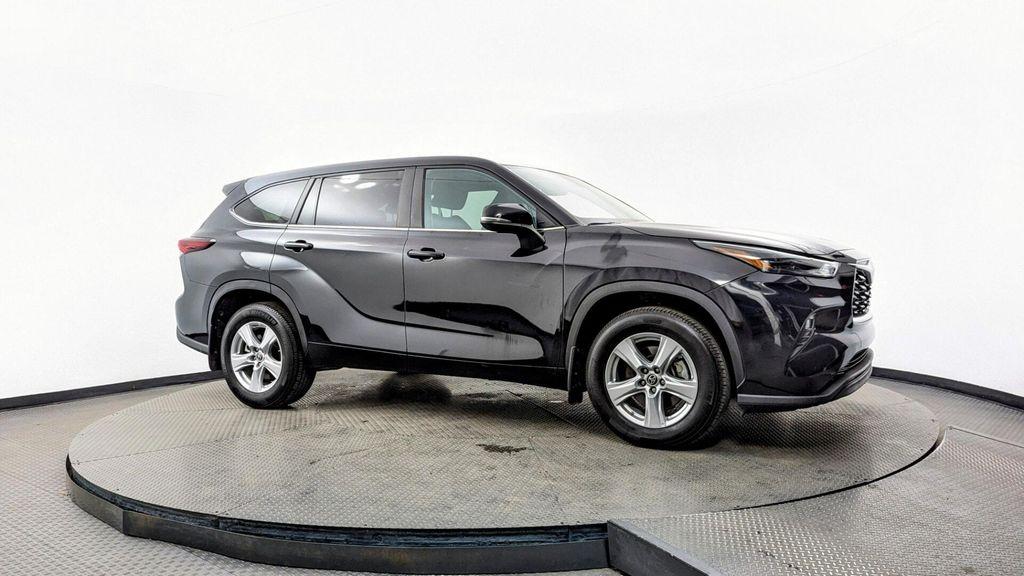 used 2024 Toyota Highlander car, priced at $31,299