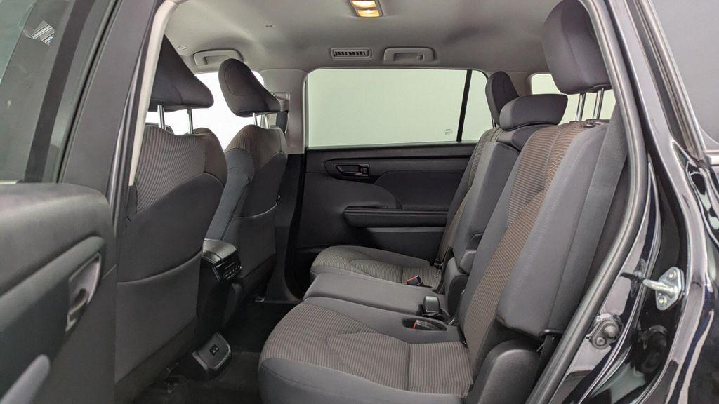 used 2024 Toyota Highlander car, priced at $31,299