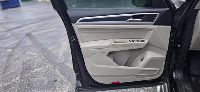 used 2021 Volkswagen Atlas car, priced at $21,999