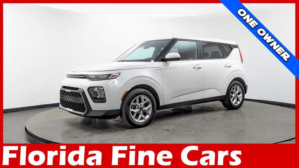 used 2022 Kia Soul car, priced at $12,998
