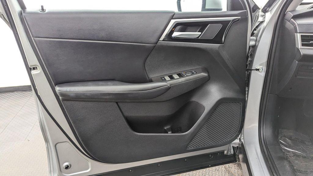 used 2024 Mitsubishi Outlander car, priced at $20,399