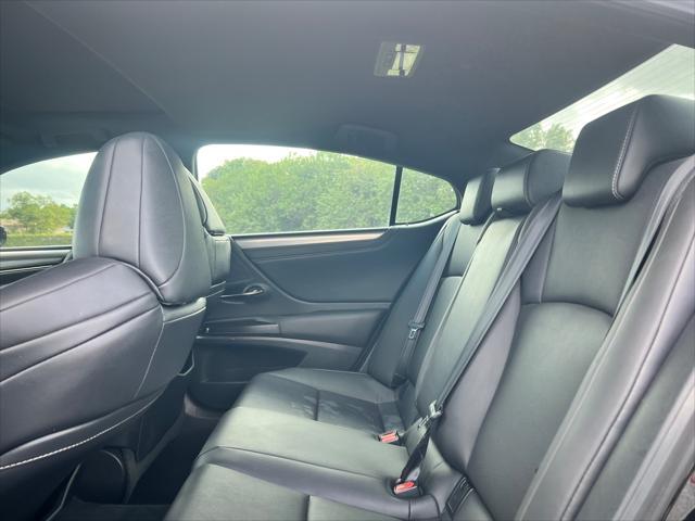 used 2019 Lexus ES 350 car, priced at $25,699