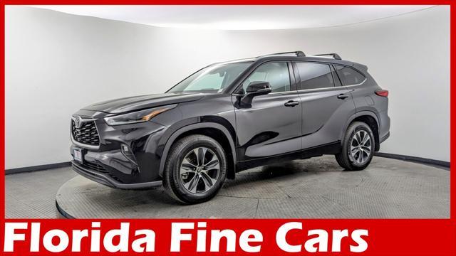 used 2021 Toyota Highlander car, priced at $25,799