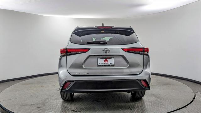 used 2022 Toyota Highlander car, priced at $24,499