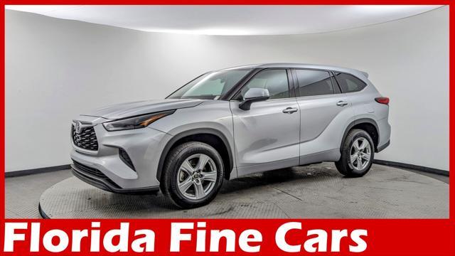 used 2022 Toyota Highlander car, priced at $24,499