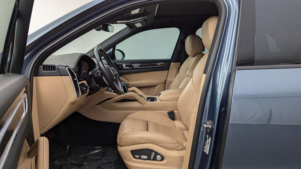 used 2019 Porsche Cayenne car, priced at $33,999