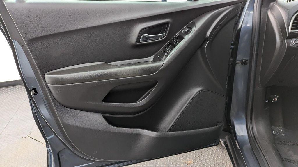 used 2021 Chevrolet Trax car, priced at $11,999