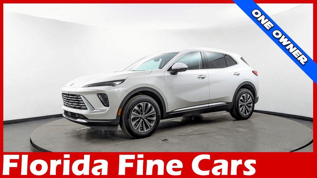used 2024 Buick Envision car, priced at $22,999