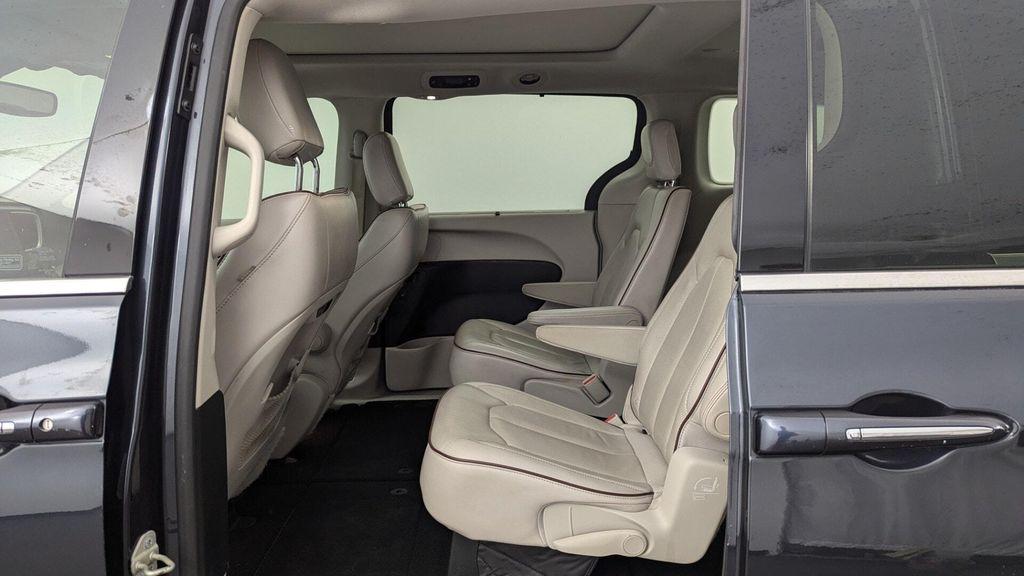 used 2020 Chrysler Pacifica car, priced at $19,999