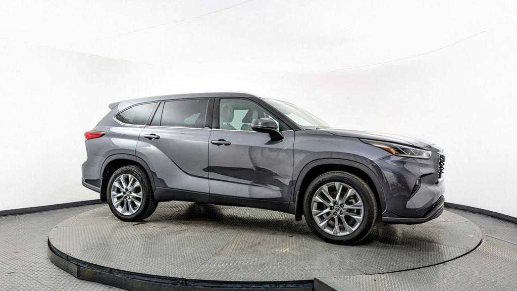 used 2021 Toyota Highlander car, priced at $23,299