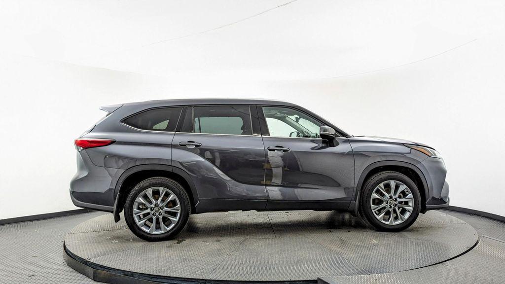 used 2021 Toyota Highlander car, priced at $23,299