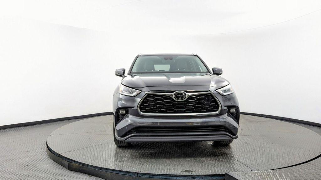used 2021 Toyota Highlander car, priced at $23,299