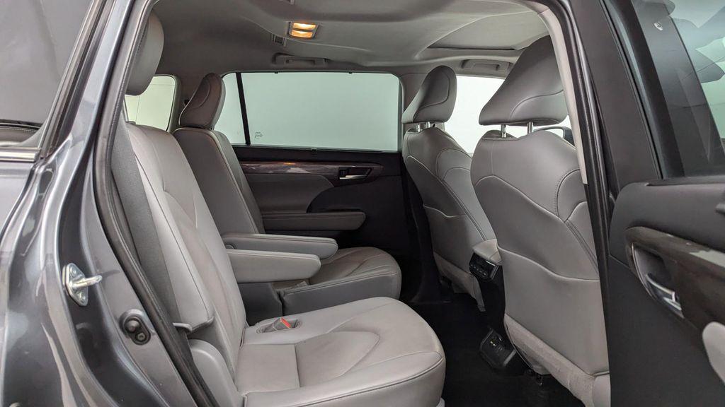 used 2021 Toyota Highlander car, priced at $23,299