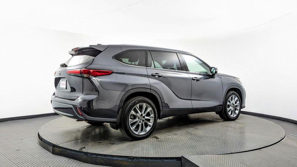 used 2021 Toyota Highlander car, priced at $23,299