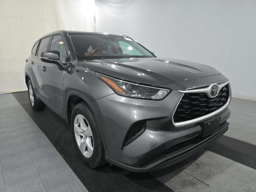 used 2023 Toyota Highlander car, priced at $29,999