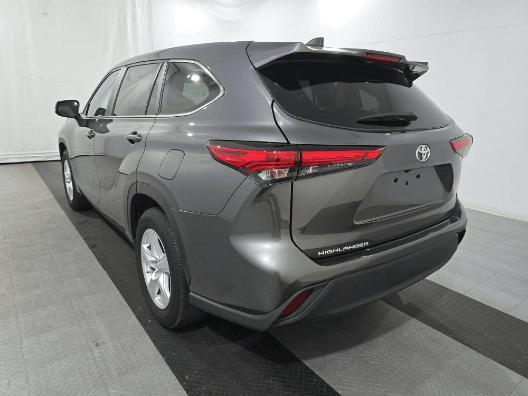 used 2023 Toyota Highlander car, priced at $29,999