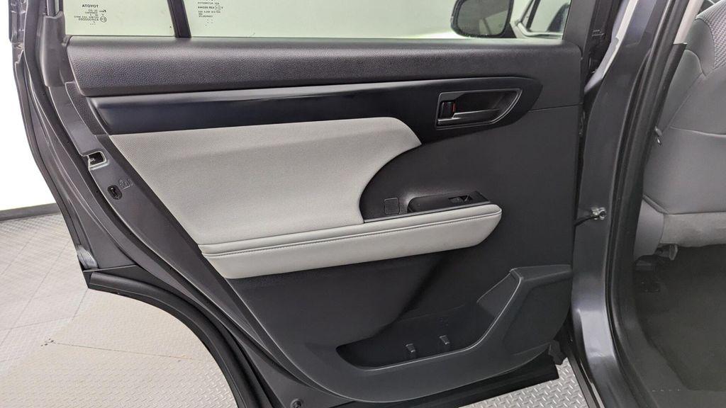 used 2023 Toyota Highlander car, priced at $29,499
