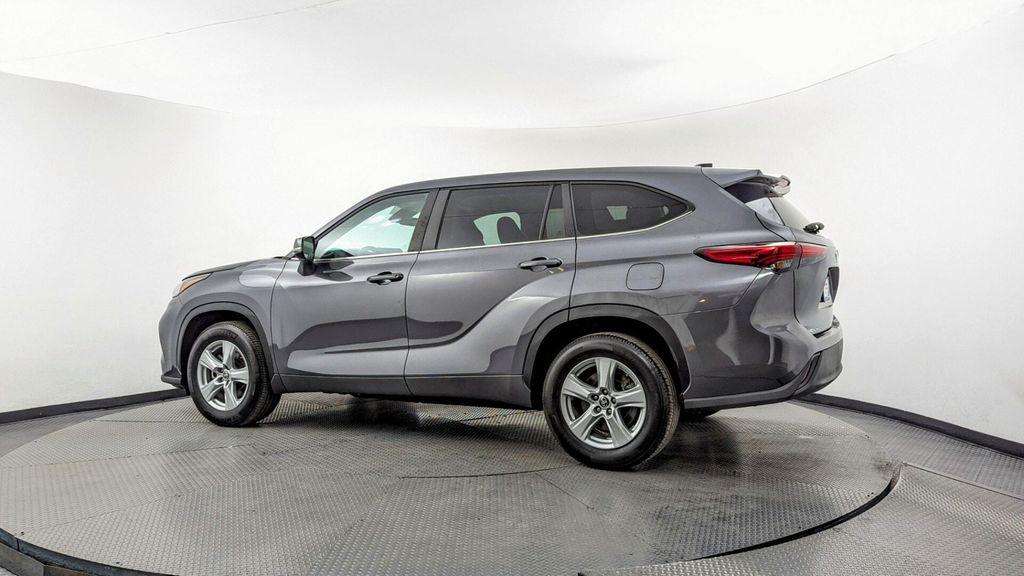 used 2023 Toyota Highlander car, priced at $29,499