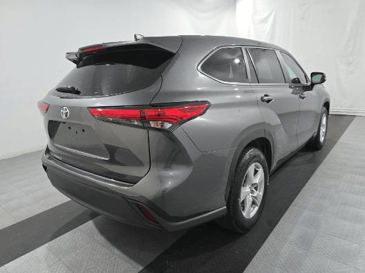 used 2023 Toyota Highlander car, priced at $29,999