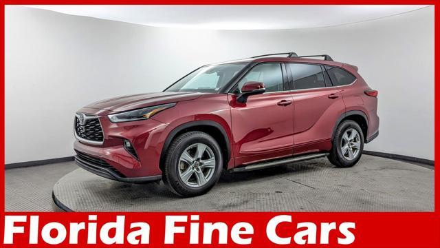 used 2021 Toyota Highlander car, priced at $23,399