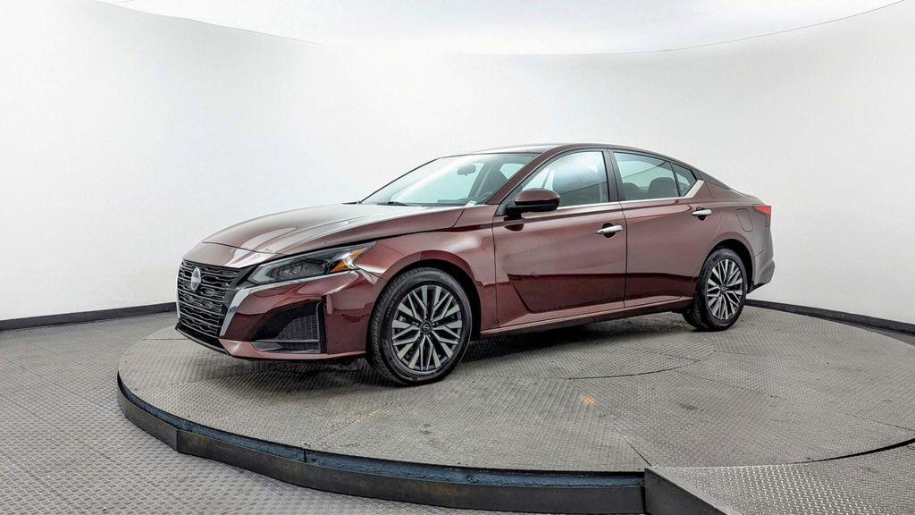 used 2023 Nissan Altima car, priced at $15,499