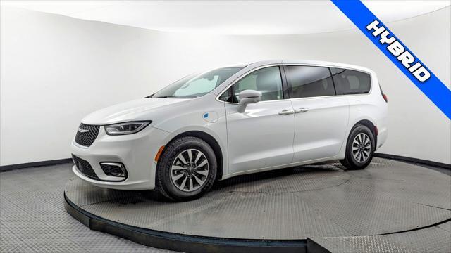 used 2022 Chrysler Pacifica Hybrid car, priced at $19,499