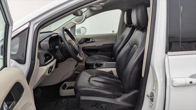 used 2022 Chrysler Pacifica Hybrid car, priced at $19,499