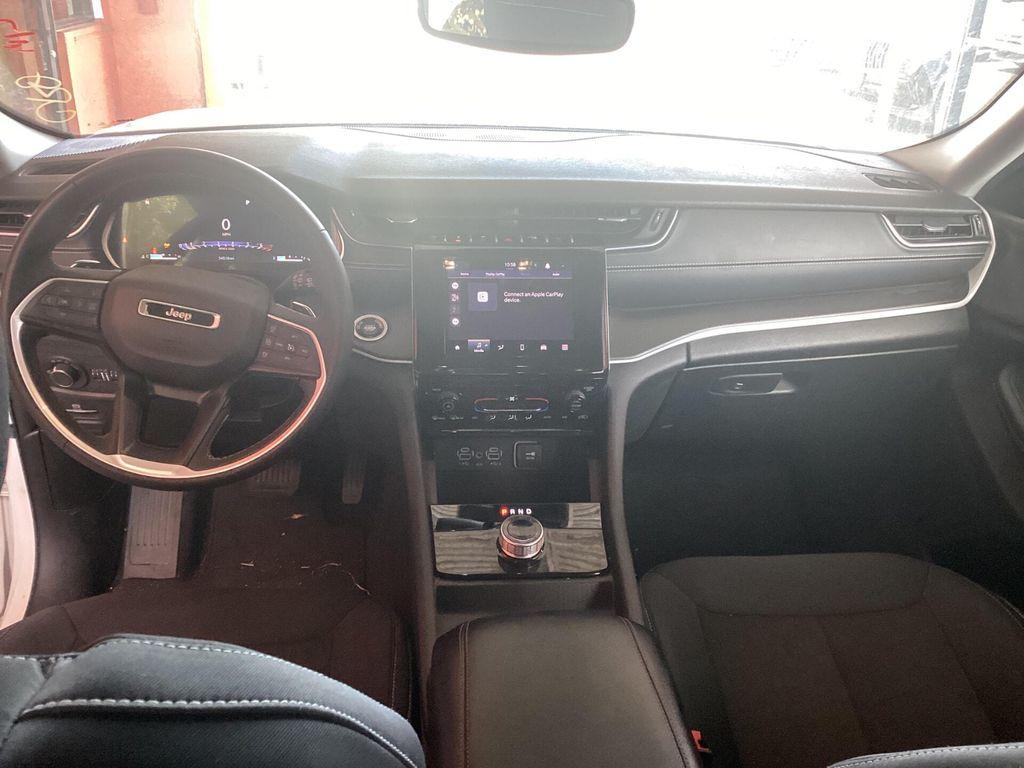 used 2024 Jeep Grand Cherokee car, priced at $22,999