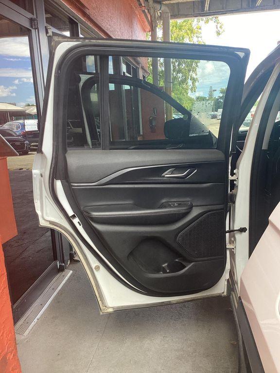used 2024 Jeep Grand Cherokee car, priced at $22,999