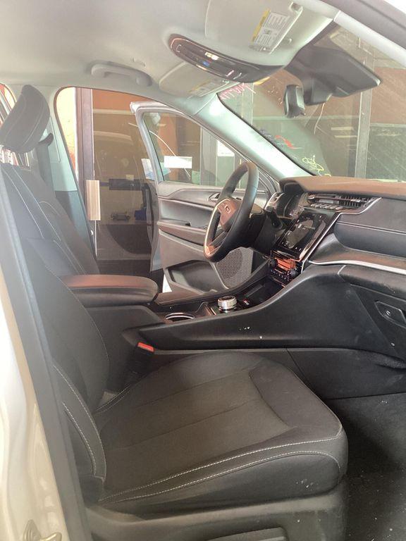 used 2024 Jeep Grand Cherokee car, priced at $22,999