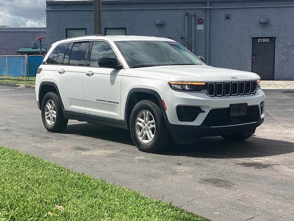 used 2024 Jeep Grand Cherokee car, priced at $22,999
