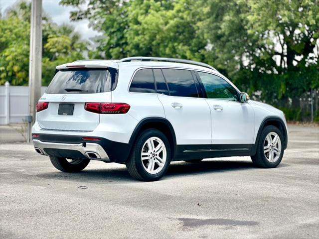 used 2020 Mercedes-Benz GLB 250 car, priced at $21,997