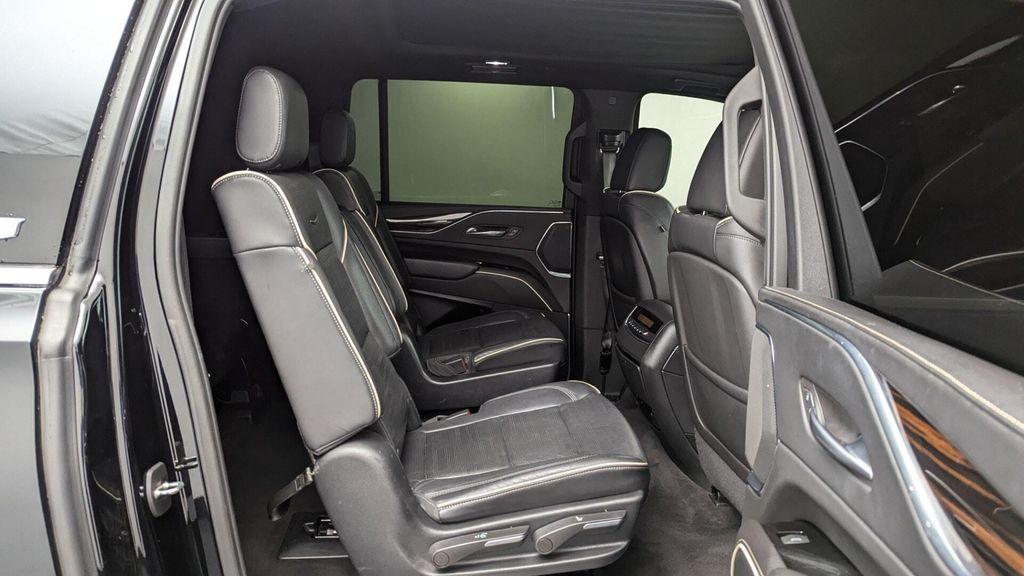 used 2022 Cadillac Escalade ESV car, priced at $42,499