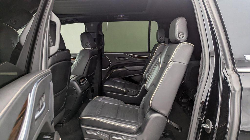 used 2022 Cadillac Escalade ESV car, priced at $42,499