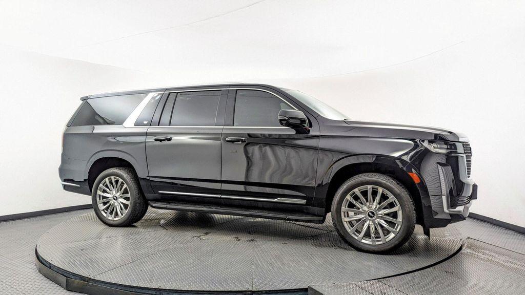 used 2022 Cadillac Escalade ESV car, priced at $42,499