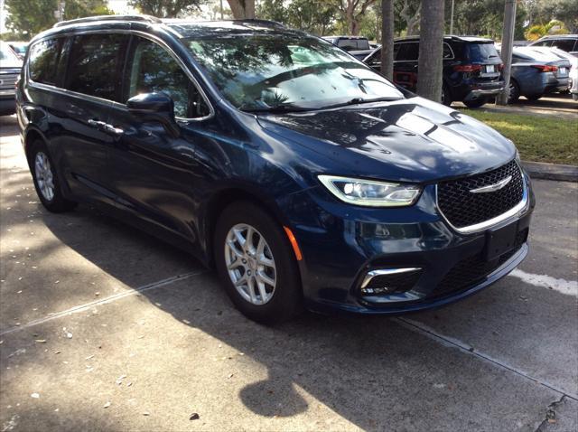 used 2021 Chrysler Pacifica car, priced at $15,998