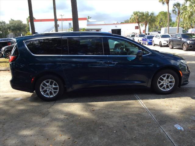 used 2021 Chrysler Pacifica car, priced at $15,998