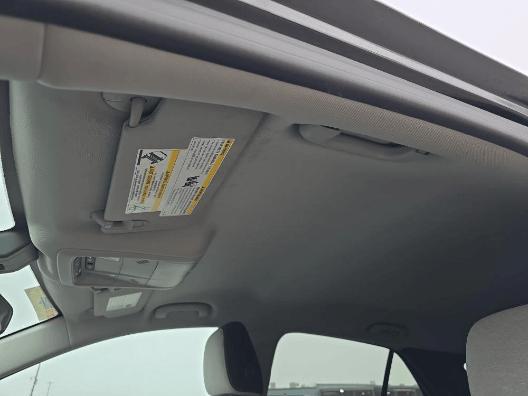 used 2024 Chevrolet Equinox car, priced at $18,999