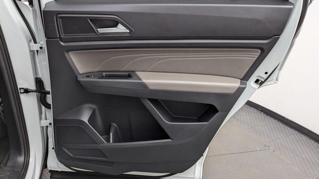 used 2022 Volkswagen Atlas Cross Sport car, priced at $18,999