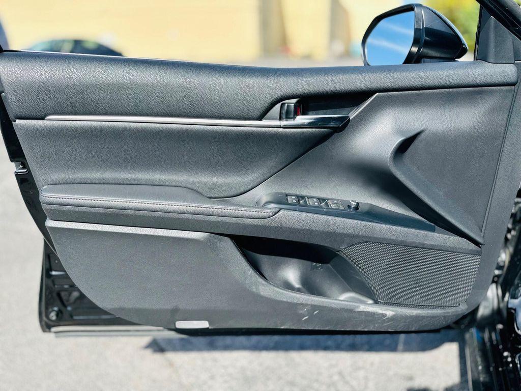 used 2020 Toyota Camry Hybrid car, priced at $20,999