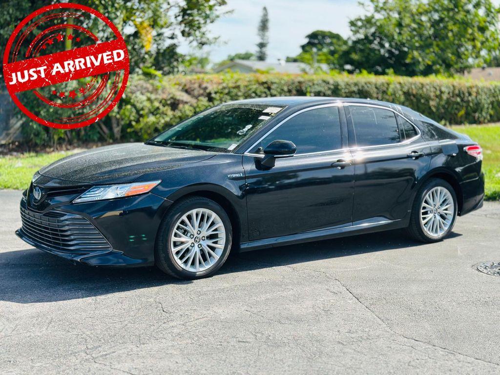 used 2020 Toyota Camry Hybrid car, priced at $20,999