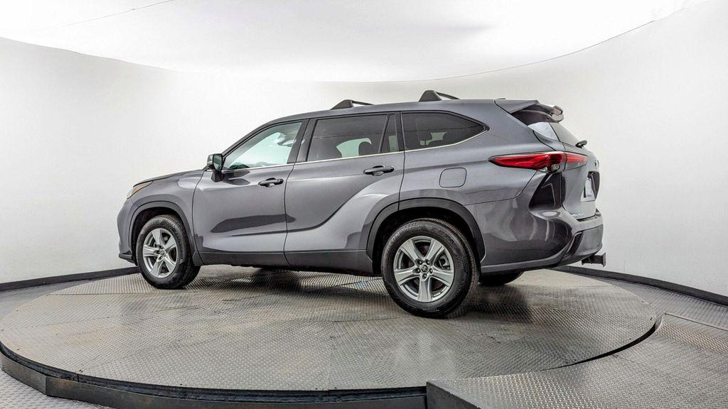 used 2022 Toyota Highlander car, priced at $22,699