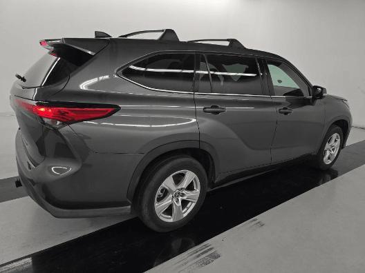 used 2022 Toyota Highlander car, priced at $23,699