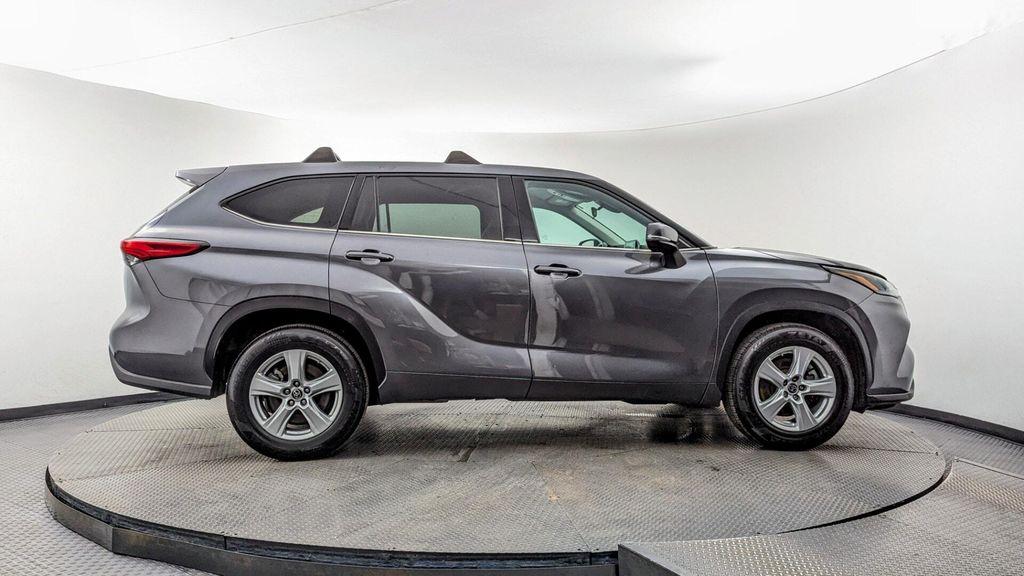used 2022 Toyota Highlander car, priced at $22,699