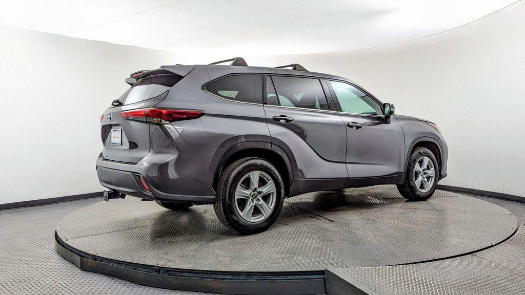 used 2022 Toyota Highlander car, priced at $22,699