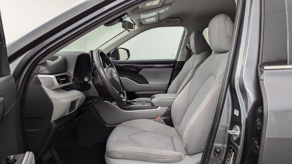 used 2022 Toyota Highlander car, priced at $22,699