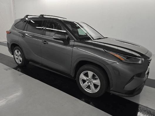 used 2022 Toyota Highlander car, priced at $23,699
